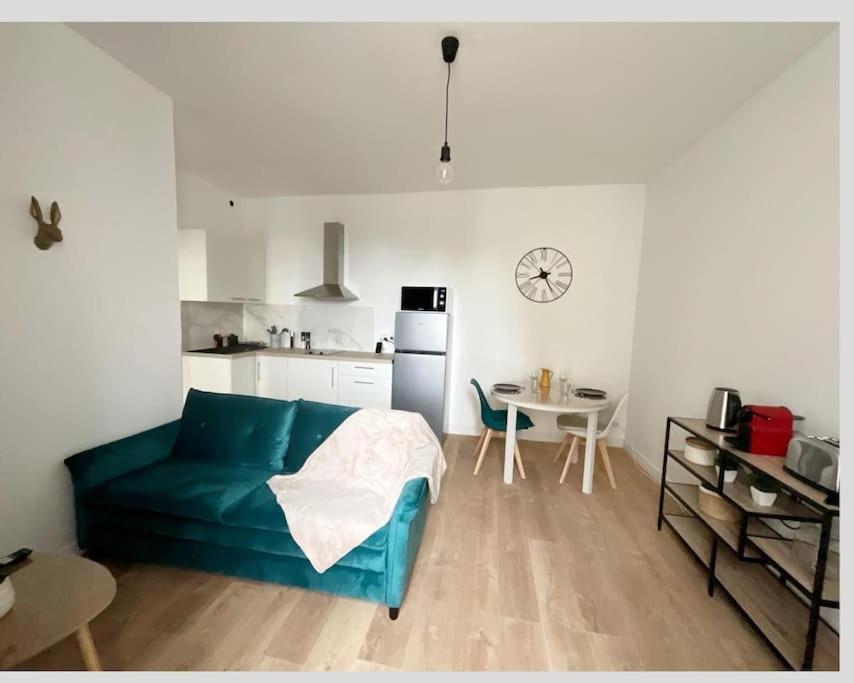 Апартаменты Lorient T2 , Hypercentre , Fibre ,Gare Экстерьер фото